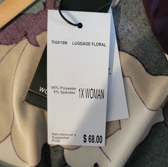 Tahari Woman Floral Faux Wrap Ruched Front Floral Top Size 1X - Picture 4 of 8